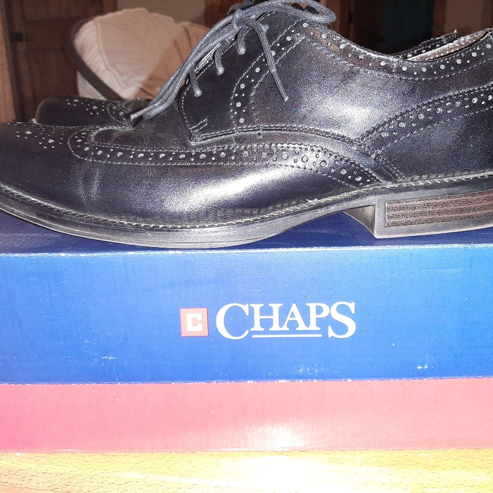Chaps Dress Shoes